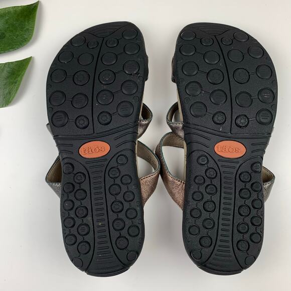 Taos Prize Sandals Slip On Comfort Metallic Bronze Adjustable Straps Women's 7 - Picture 10 of 10